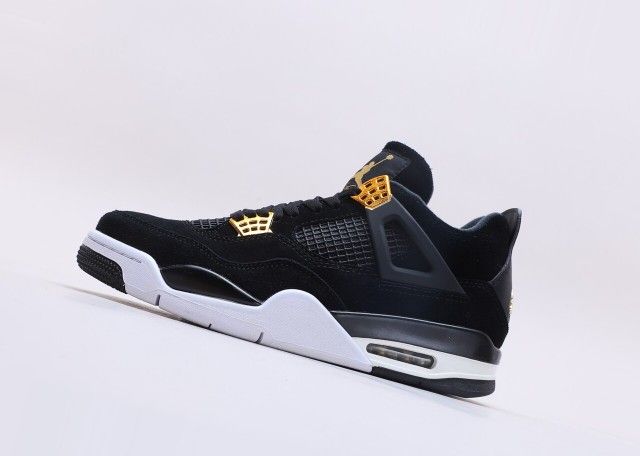 Jordan 4 Royalty 29