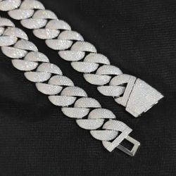 Iced Out Cuban Link Bracelet 