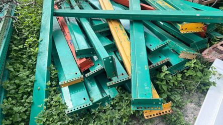 Pallets Rack