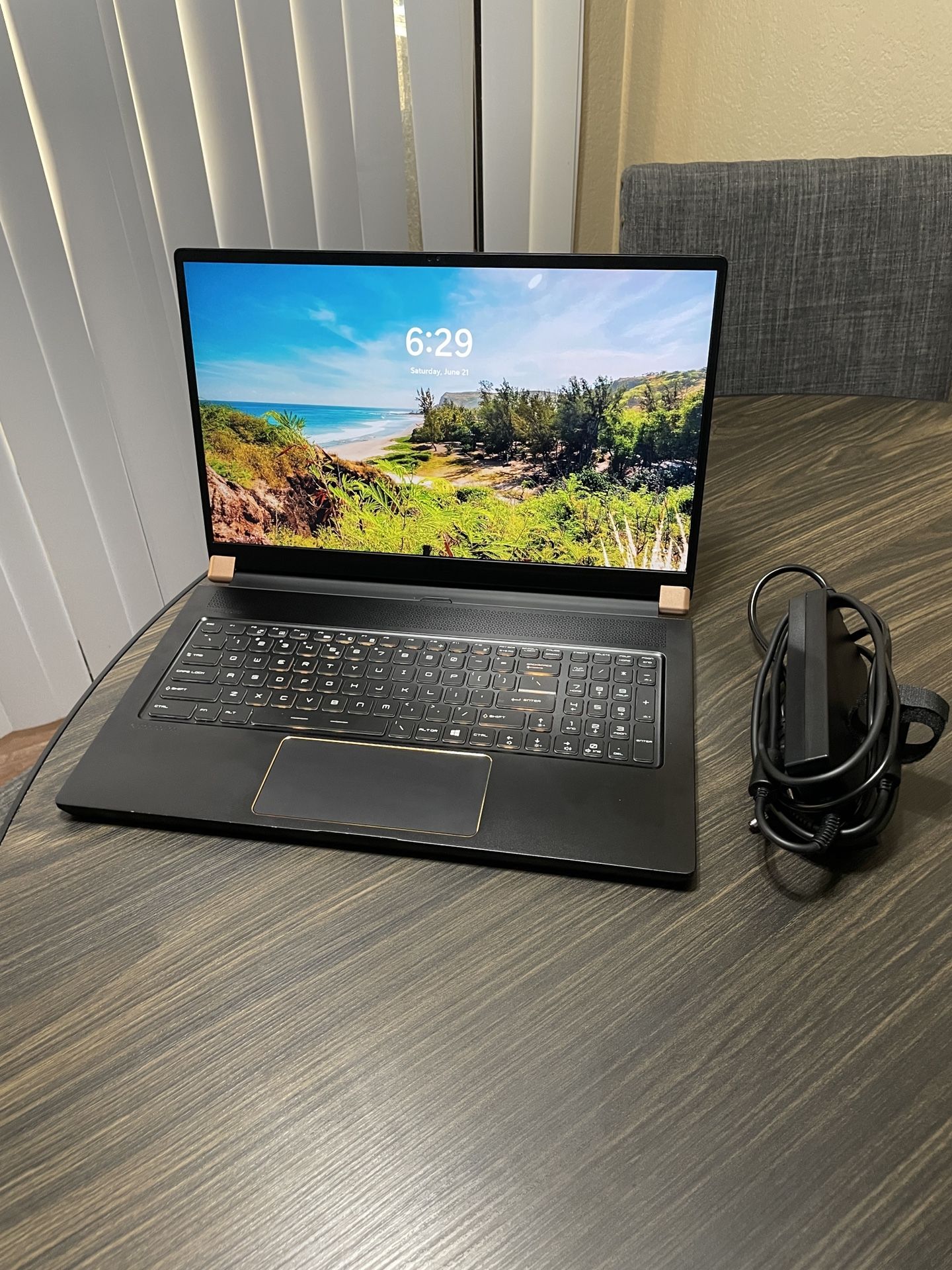 MSI GS75 Stealth 10SFS 17.3” i7-10750H 32GB RAM 1.5TB SSD RTX 2070 Super 300Hz
