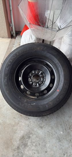 SUV/TRUCK TIRE (1)