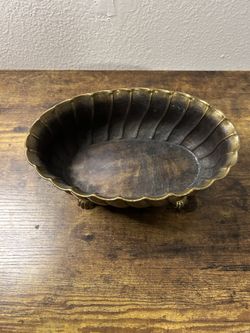 🟡 Vintage Italian Brass Footed Bowl – Hammered Decorative Dish ✨