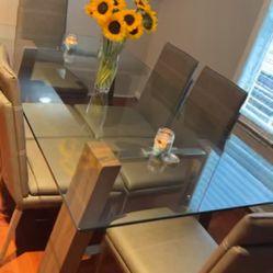 Glass Dining Table And Chairs 