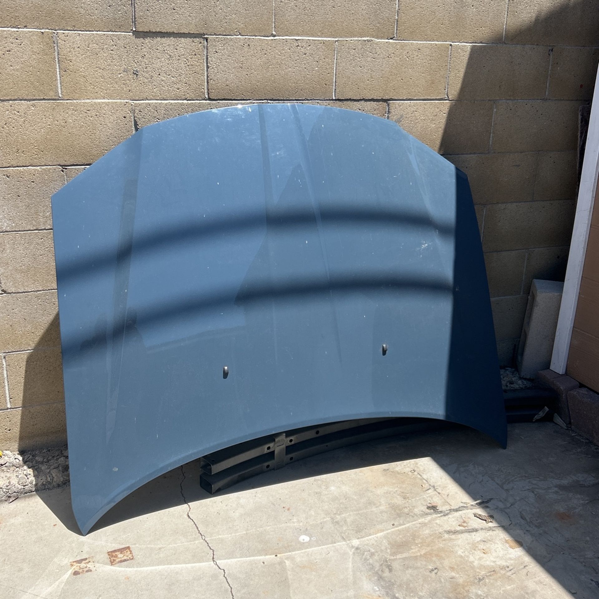 2013 Chrysler 300s Hood