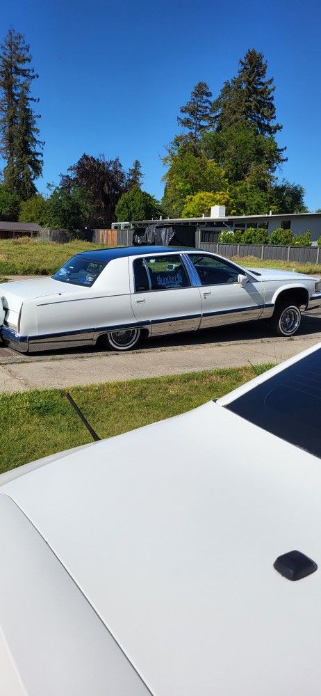 93 Cadillac Fleetwood