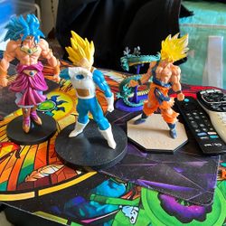 Lot Of4 Dragon Ball Z Characters Broily Goku Vegeta And Plus Shenron