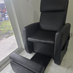 Chair Pedicure Black Leather  Good Conditions 