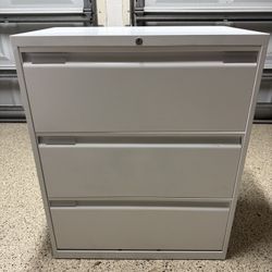 3-Drawer Locking File Cabinet (Man. in Canada 2019)
