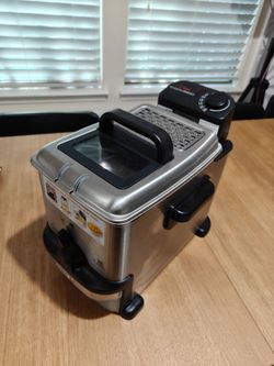 T-fal EZ Clean Compact Electric Deep Fryer, 1.8L