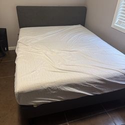 CAMA QUEEN CON BASE Y COLCHON NUEVO