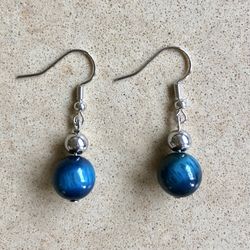 🔵 Beautiful, turquoise blue tigers eye gemstone beaded earrings with silver tone metal