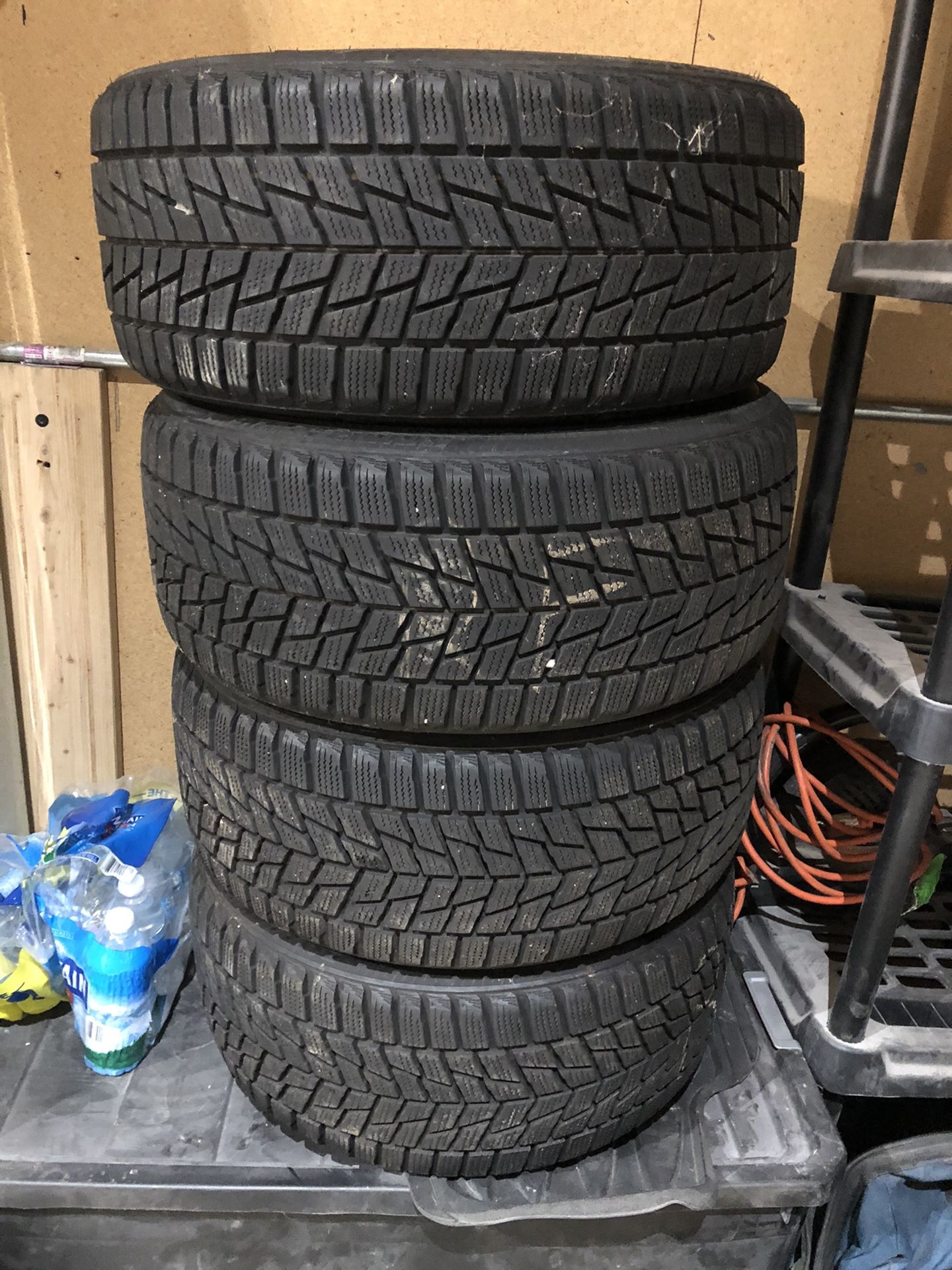 Snow tires