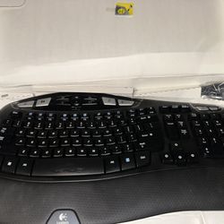 Logitech Keyboard 