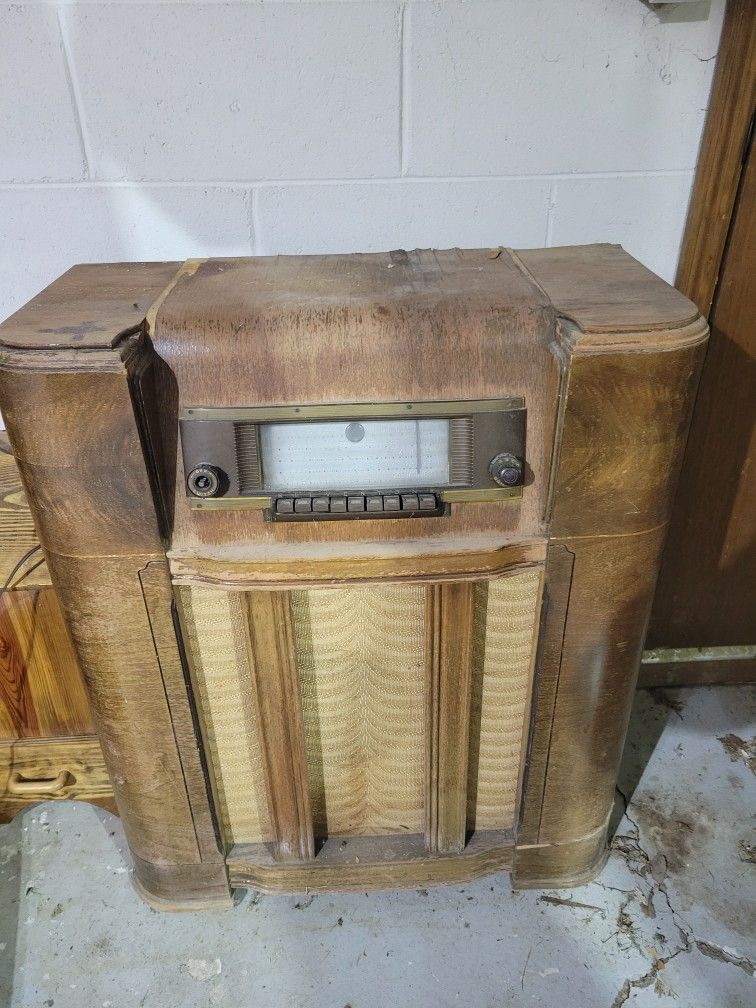 Old Radio