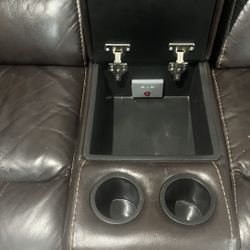 Double Electric Recliner With Plug-In And Cupholders