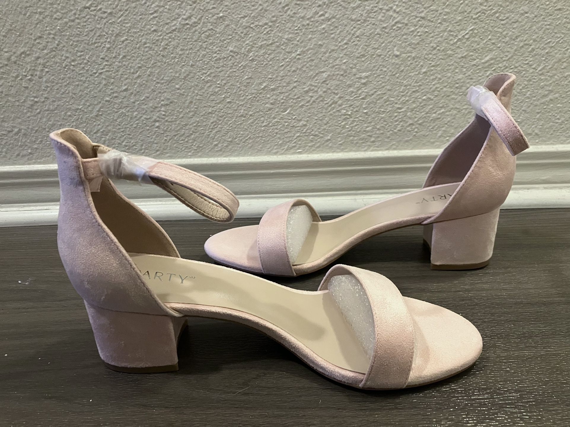 Women's Light Pink Chunky Heel Sandals (Size 8.5)
