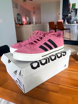 Unisex Adidas daily 4.0