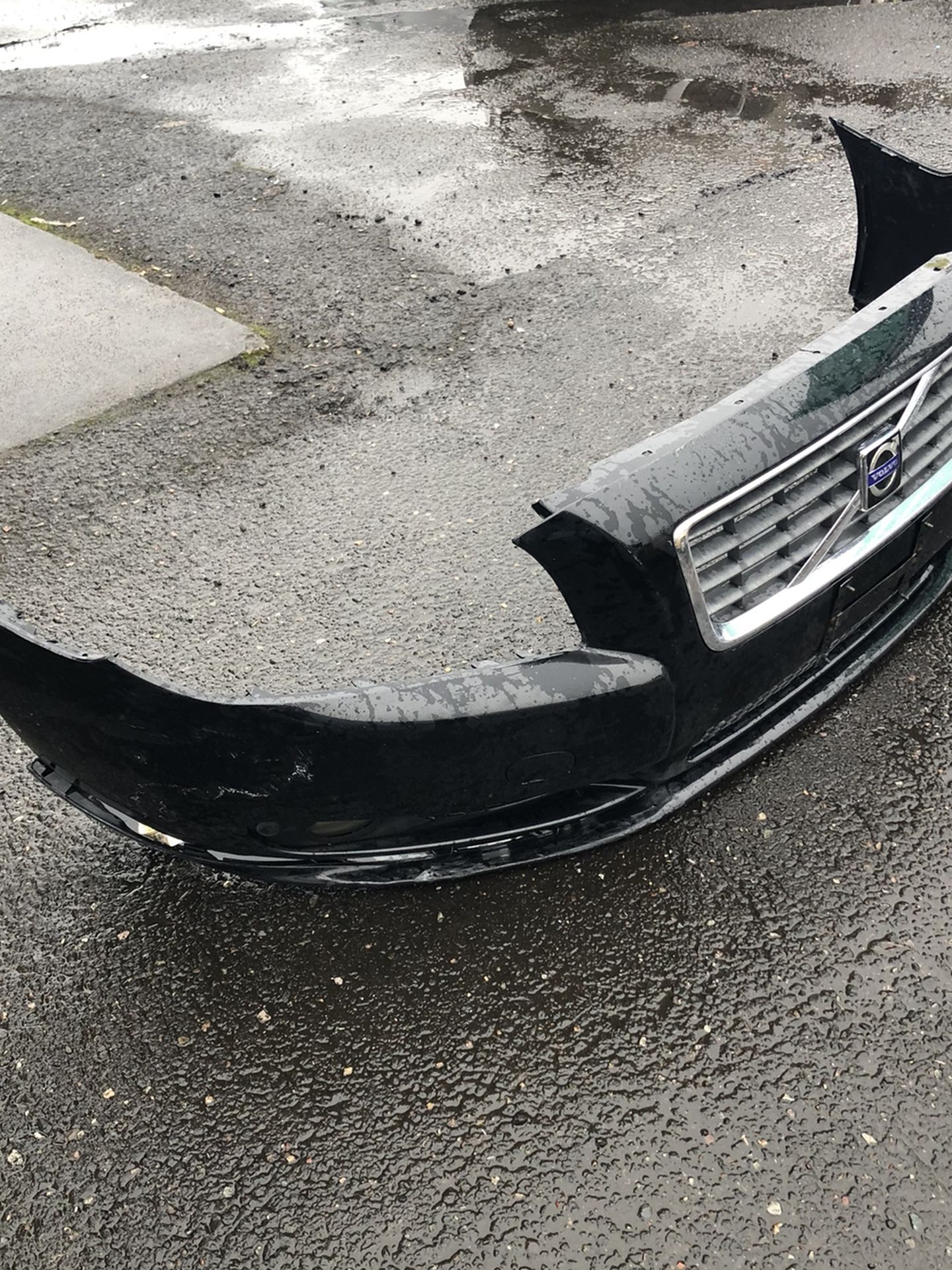 Volvo S80 Front Bumper