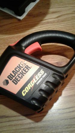 New Black & Decker 12 V Power Pack