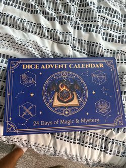 Dnd Dice Advent Calendar 2026, D20 RPG Dice 24 Days Countdown Calendar Mystery RPG Dice Set Including Dice Badges Socks, Christmas Advent Calendar Gif
