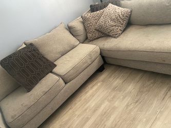 COUCH  pickup today