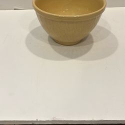McCoy Vintage Pottery Bowl in a Pattern Called Fish Scale Feathers 4 Inches in Height