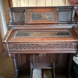 Antique Pump Organ