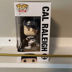 UNOPENED, EXCLUSIVE Cal Raleigh Funko Pop