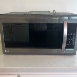 LG Microwave 
