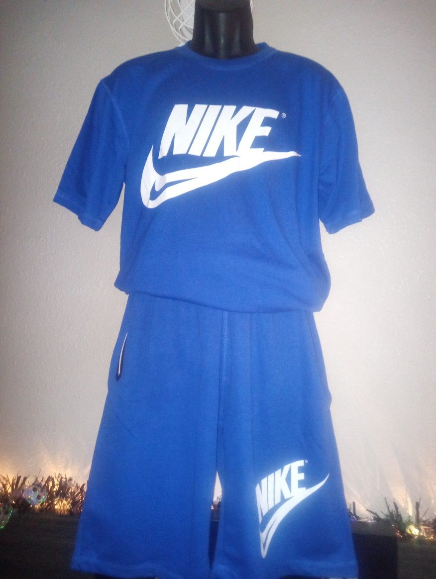 Nike Tech Short Set. Size XL. New