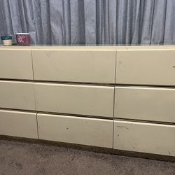 9 Drawer Dresser + Queen Futon With Cover