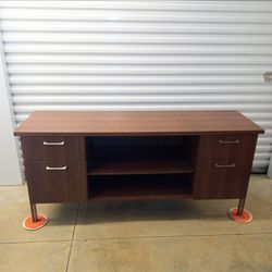 HURRY! MAKE AN OFFER Vintage R-WAY Amber Walnut Mid-Century Credenza/ TV Stand