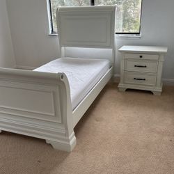 Bedroom Set - Twin