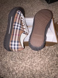 Berry shoes size 9