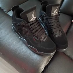 Jordan 4s Black Cats 