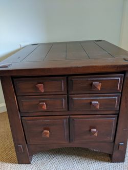 Side Table/TV stand d24xw28xh23
