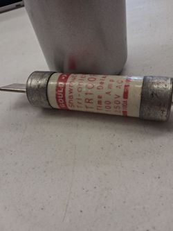 Industrial fuses, 100 amp.