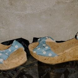 Cute Wedge Sandals, Barely Used. W8 M6