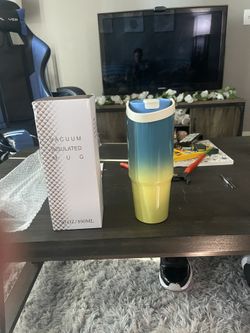 Brand New Vacuum 30 Oz Insulated Mug