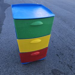 3 COLOR PLASTIC STORAGE DRAWERS 