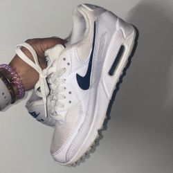 Nike Authentic 