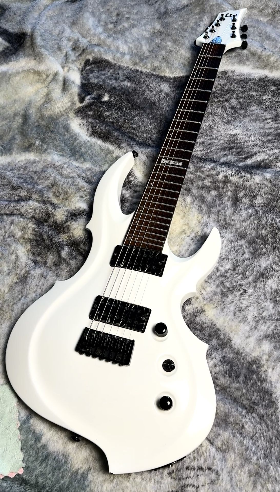 CUSTOM LTD FRX 7 STRING GUITAR