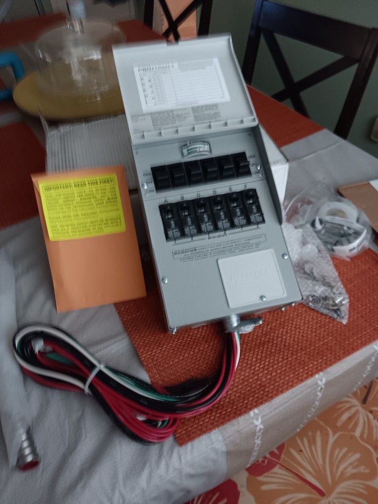 Solar Power transfer Box - NEVER  USED.