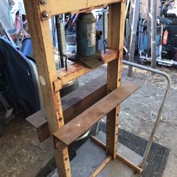 8 Ton Shop Press