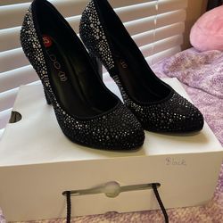 Aldi High Heels Size 6.5 Black With Studs