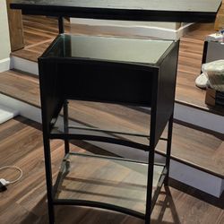 Free TV/Stereo Stand