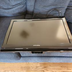 32 Inch Wide Screen Curtis Mathes LCDTV (Remote Included)