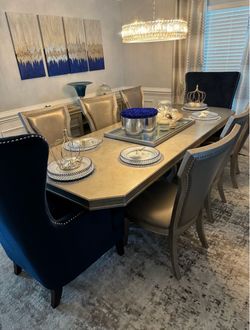 Formal Dining Table and 6 Chairs
