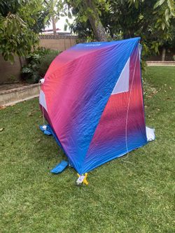 Body Glove Pop-Up Beach Tent