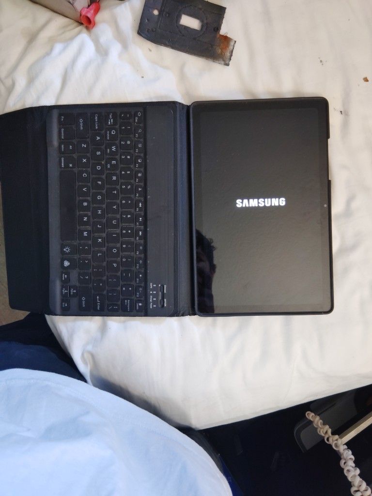 Samsung S9 Tablet W/ Keyboard